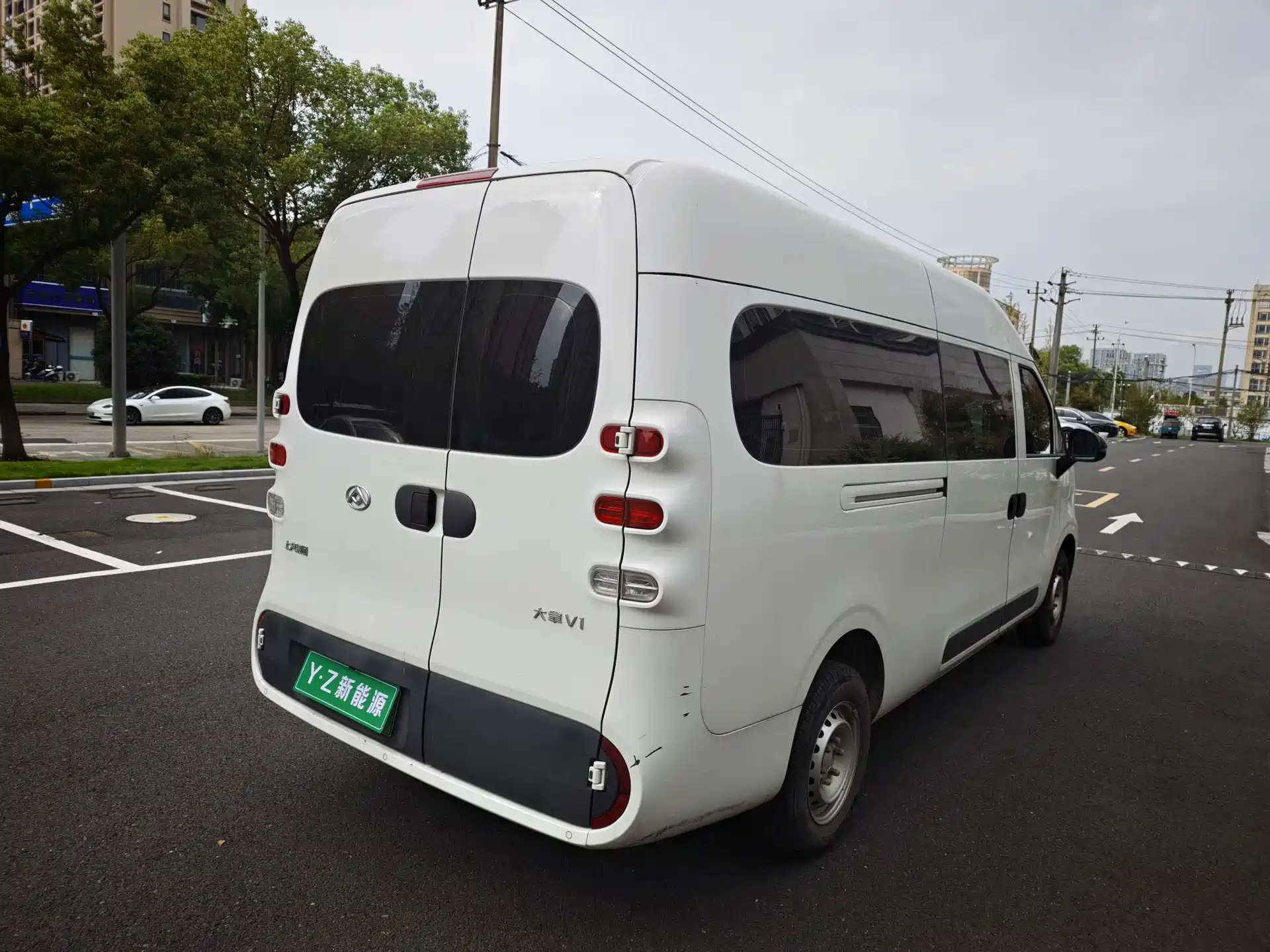 Photo 13 - Maxus Dana V1