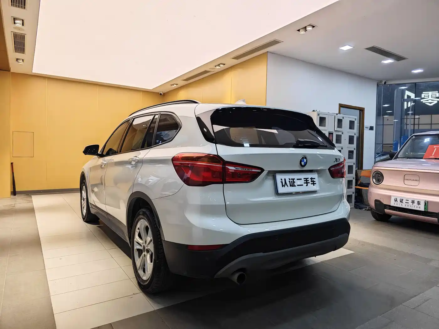 BMW X1 2016 sDrive18Li Premium Model фото 26