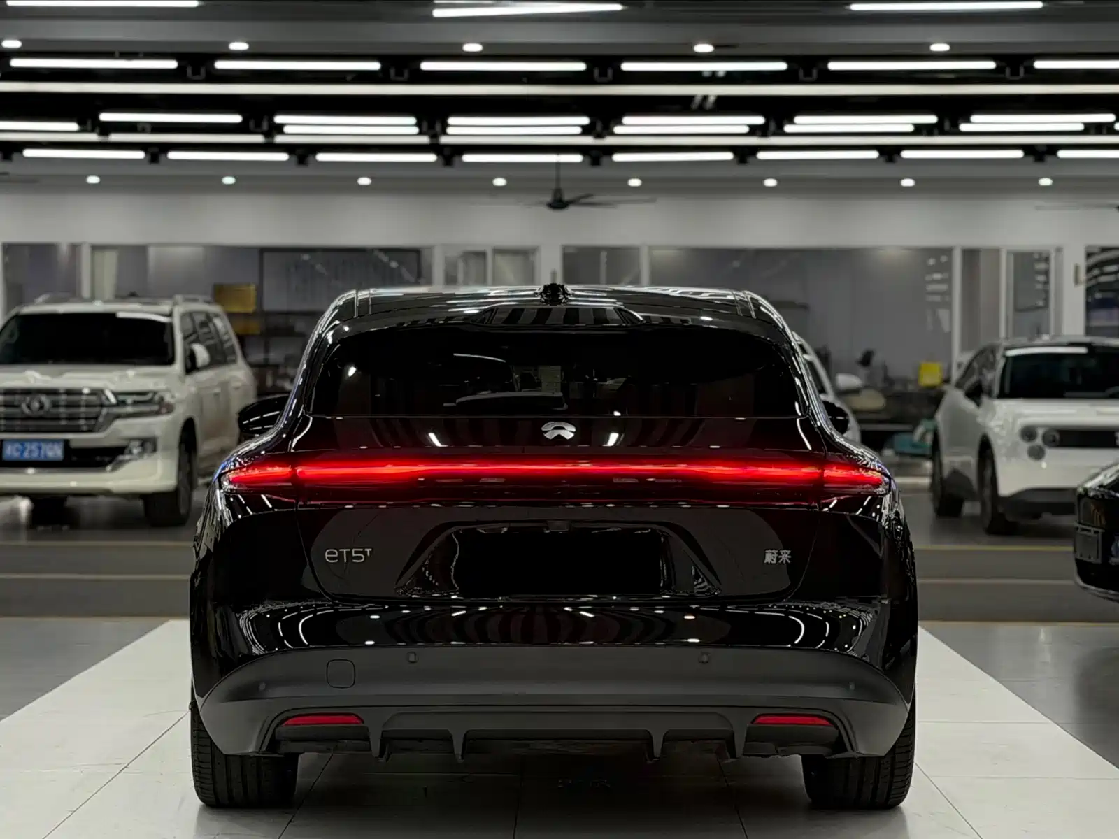 Фото 5 - NIO ET5T