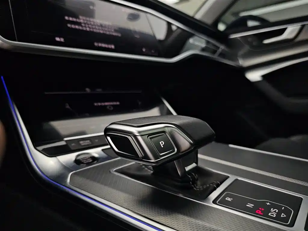 Audi A7L 2022 45 TFSI S-line Dream Builder Crystal Package фото 12