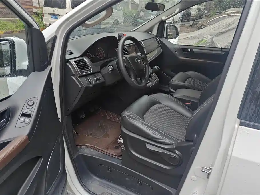 SAIC Maxus Maxus G10 2018 PLUS 1.9T Manual Elite Edition Diesel фото 9
