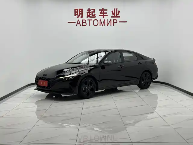 Hyundai Elantra 2022