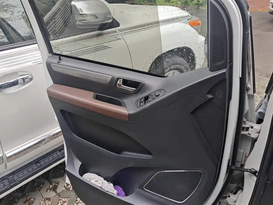 SAIC Maxus Maxus G10 2018 PLUS 1.9T Manual Elite Edition Diesel фото 7