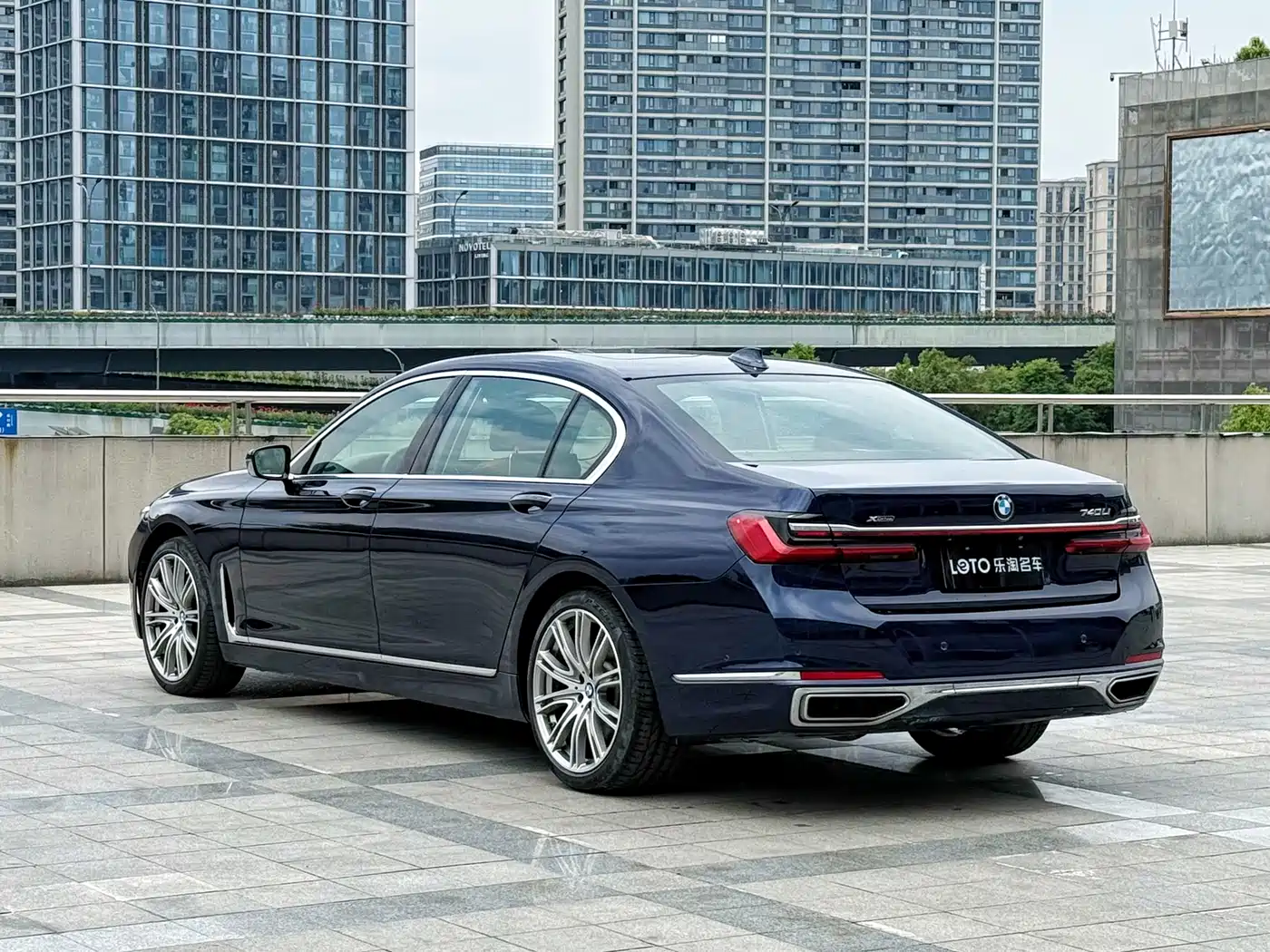 BMW 7 Series 2019 Facelift 740Li xDrive Executive Luxury Package фото 6