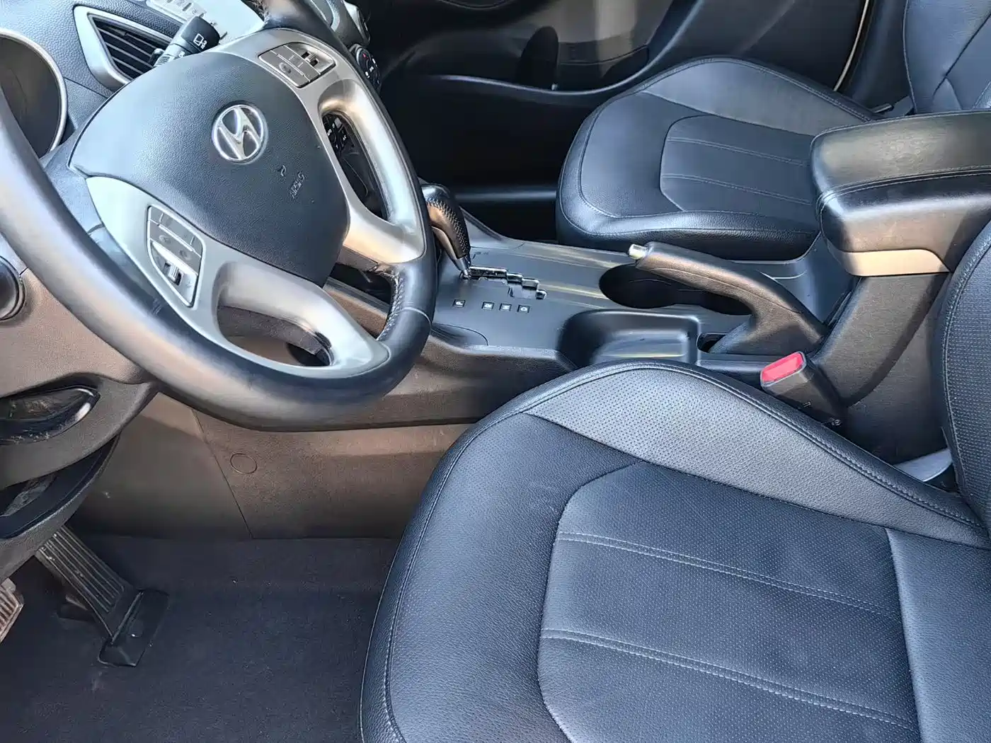 Hyundai Beijing Hyundai ix35 2015 2.0L Automatic 2WD Smart Type China IV фото 9