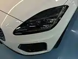Фото 24 - Jaguar E-PACE