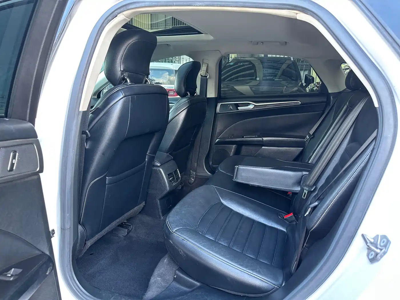 Фото 6 - Ford Mondeo