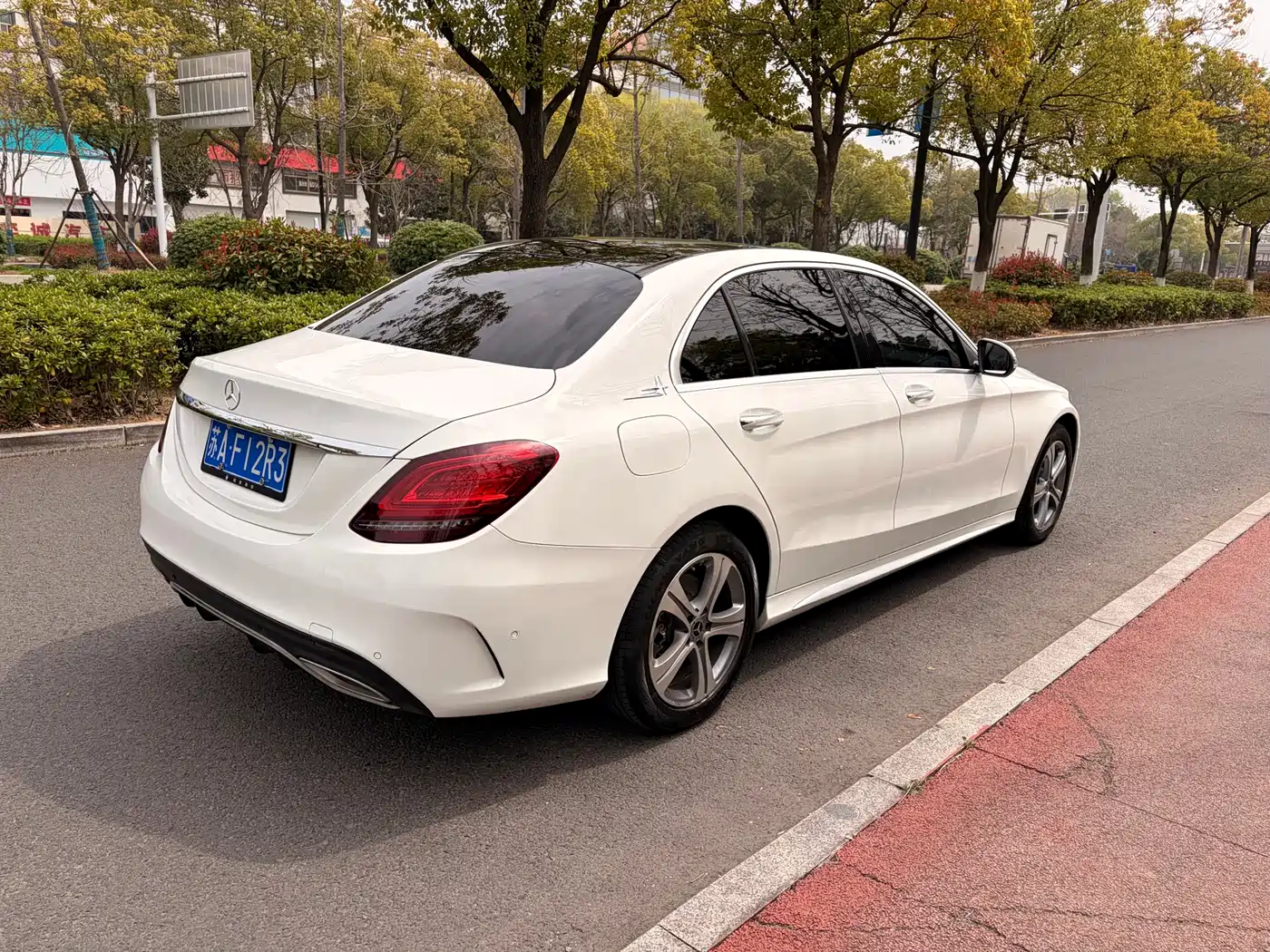 MERCEDES-BENZ CLASS C