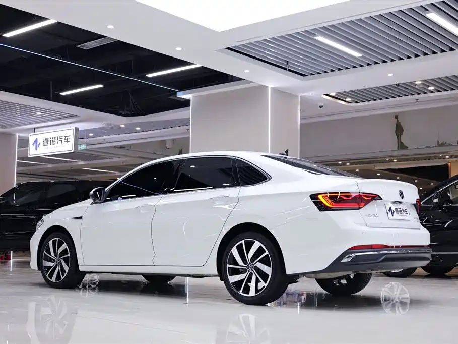 Volkswagen Sagitar 2025 Facelift 300TSI DSG Beyond Edition фото 5