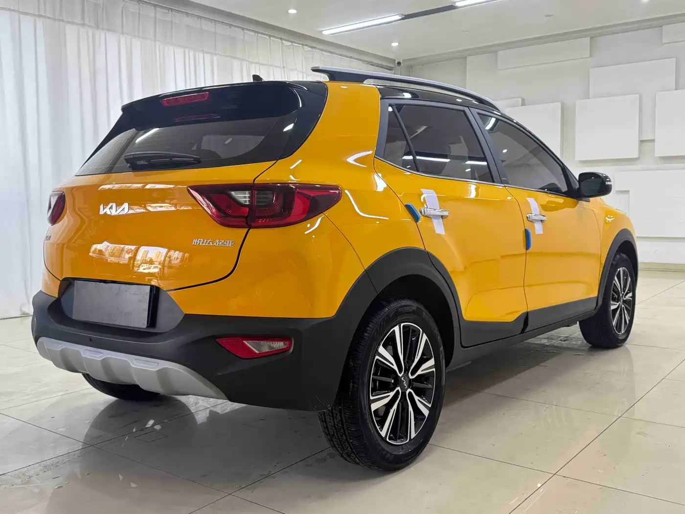 Kia KX1 2021 1.4L CVT Fun Sunroof Version фото 6