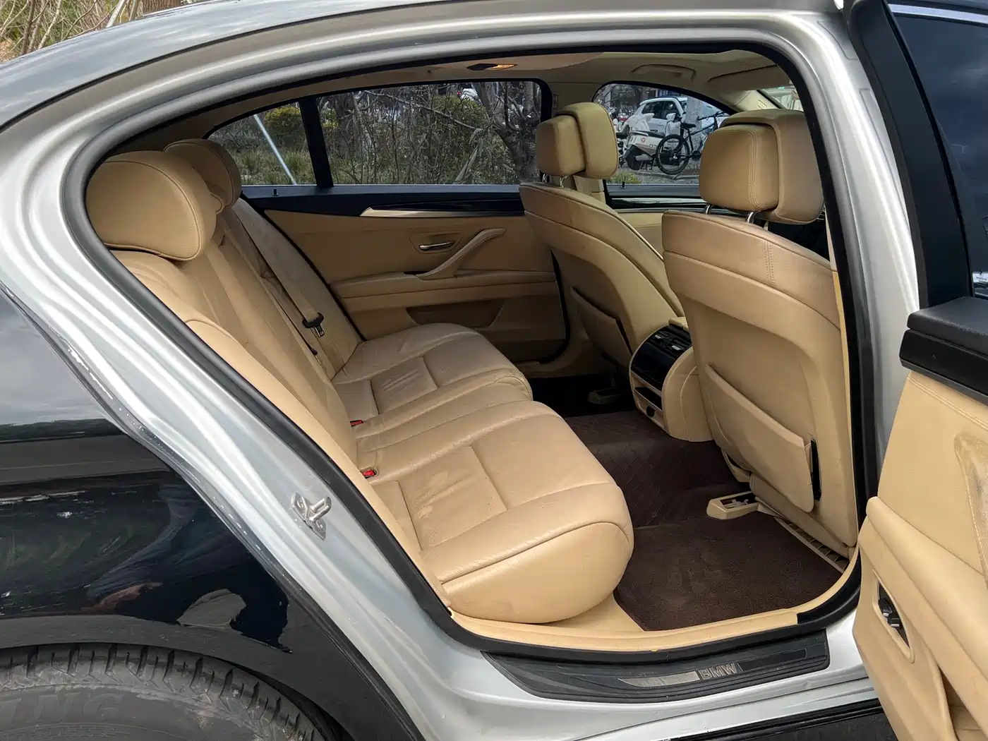 BMW 5 Series 2012 520Li Elegance фото 15