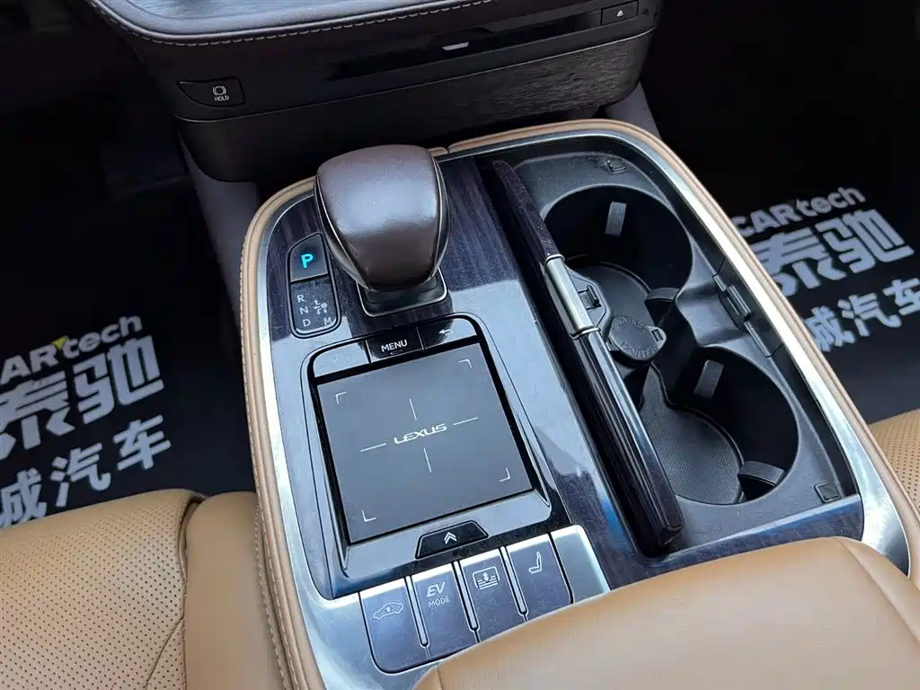 Lexus LS 2020 500h Excellence (China VI) фото 24
