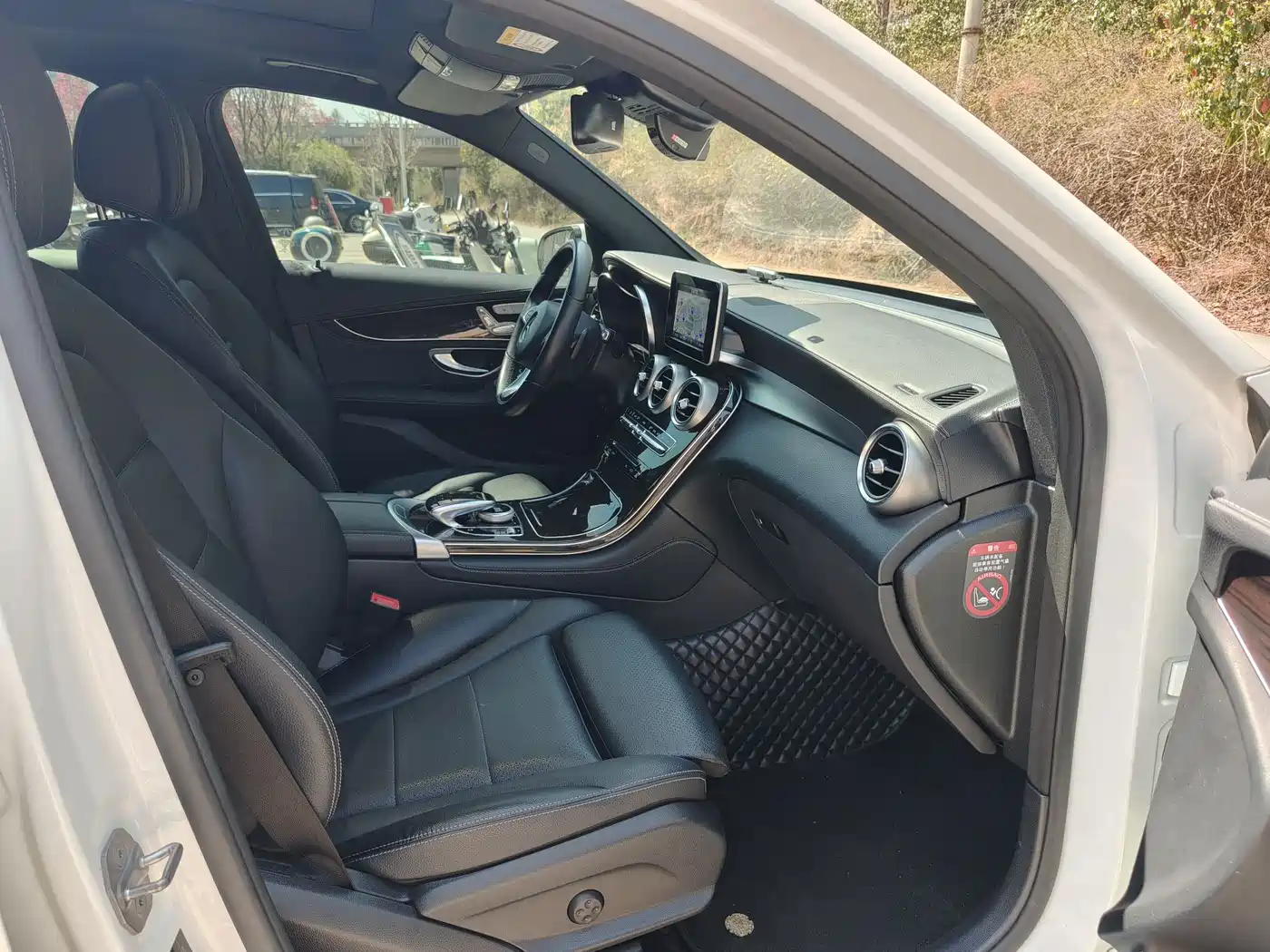 Mercedes-Benz GLC 2017 GLC 260 4MATIC Luxury фото 9