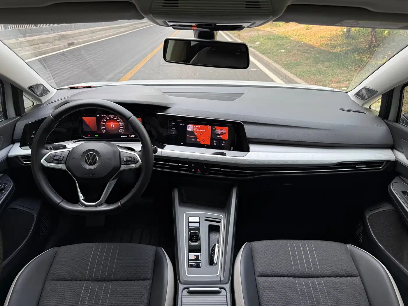 Volkswagen Golf 2021 280TSI DSG Pro фото 10