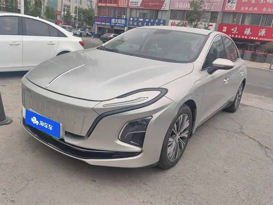 Hongqi E-QM5 2022 431km Charging Enjoyment Edition