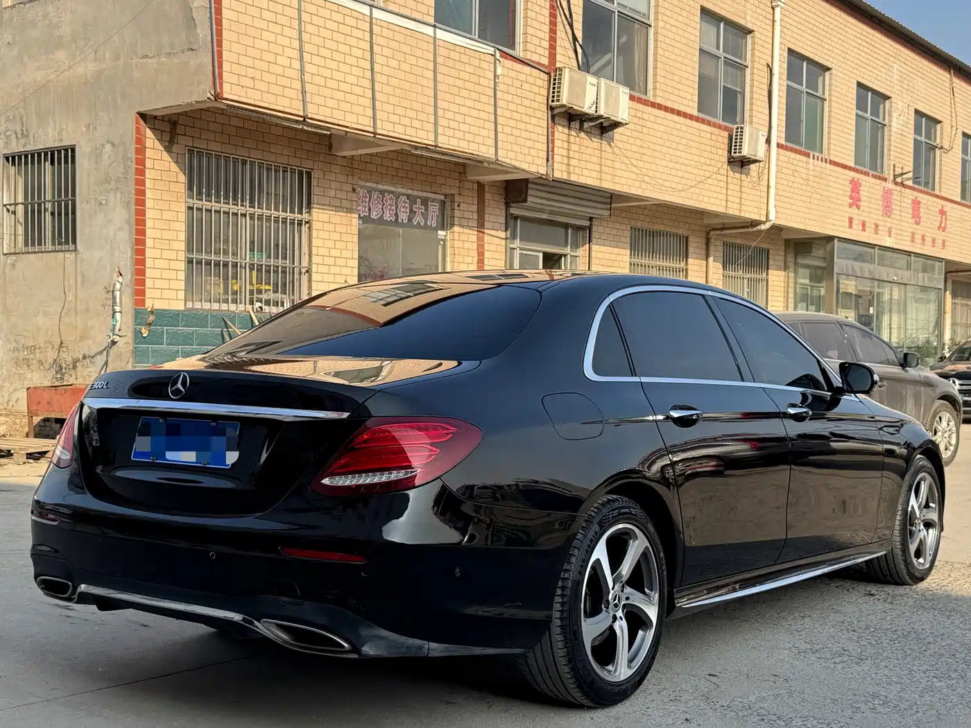 Mercedes-Benz E-Class 2018 Facelift E 300 L Luxury фото 6
