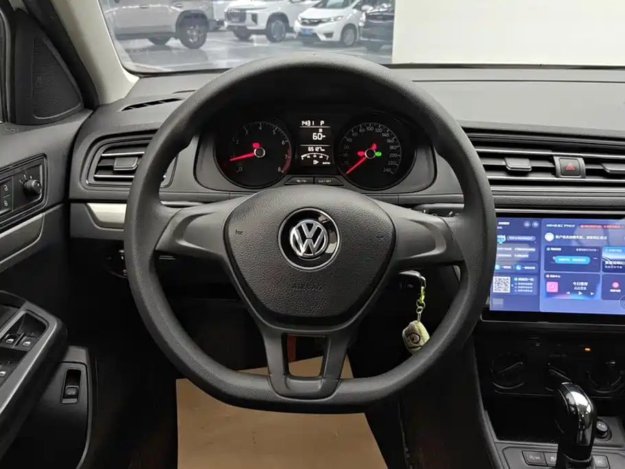 Фото 15 - Volkswagen Lavida