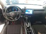 Photo 10 - Honda Vezel