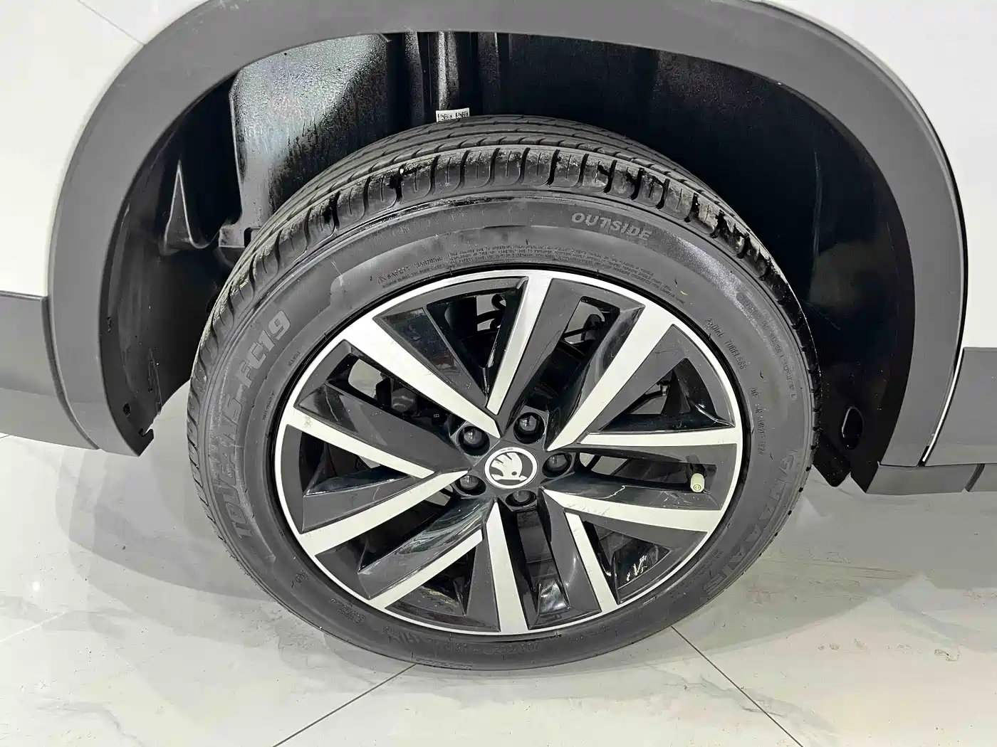 Škoda Kamiq 2023 1.5L Auto Comfort Edition фото 19