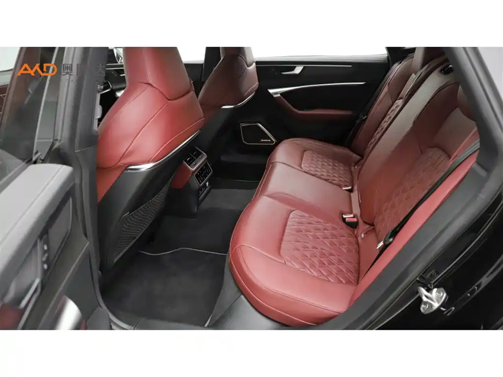 Audi A7L 2023 55 TFSI quattro S-line Black Warrior Edition фото 7