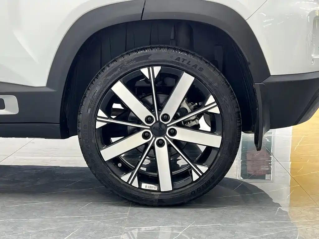 Geely ICON 2023 2023 Model 1.5TD Chocolate Deluxe Edition