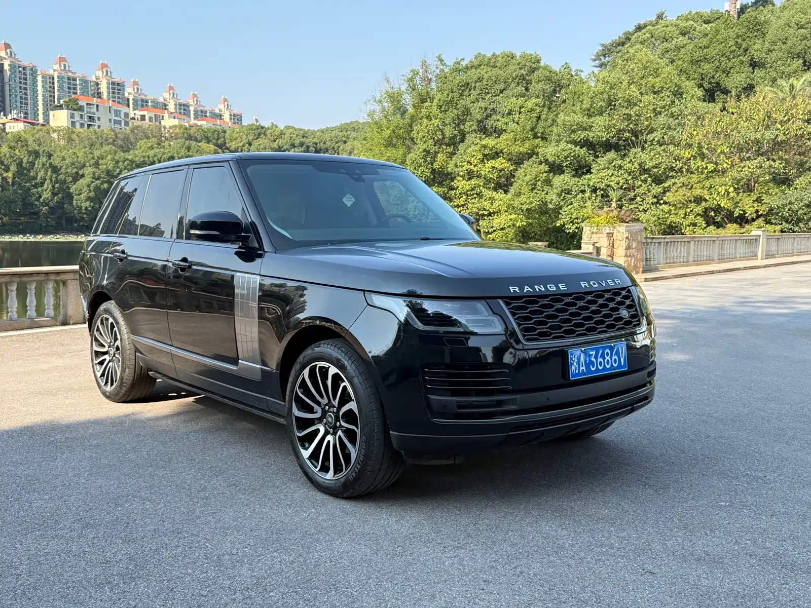 Фото 3 - Land Rover Range Rover