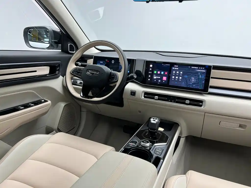 Geely ICON 2023 2023 Model 1.5TD Chocolate Deluxe Edition