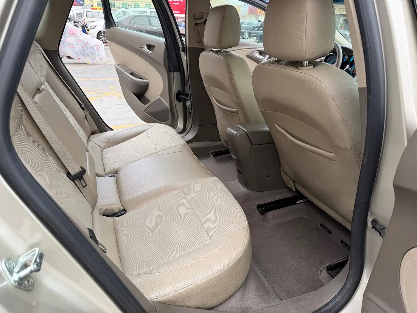 Buick Excelle 2013 GT 1.6L Automatic Comfort Edition фото 12