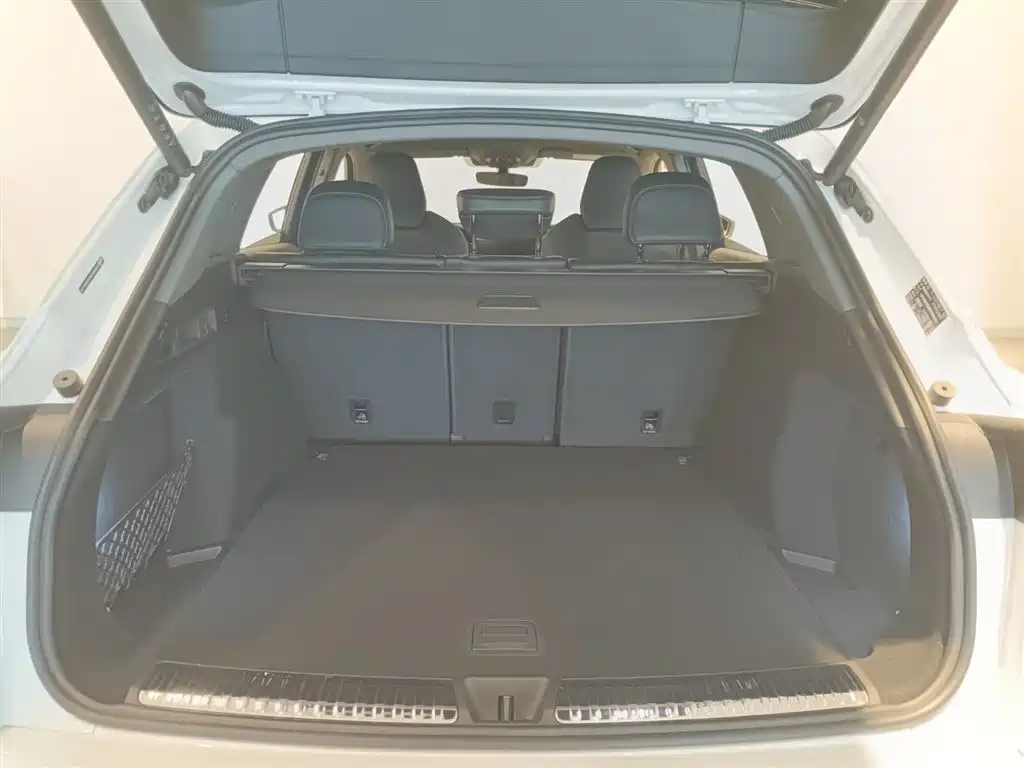 Audi Q5L 2026 Luxury Sport 150kW фото 9