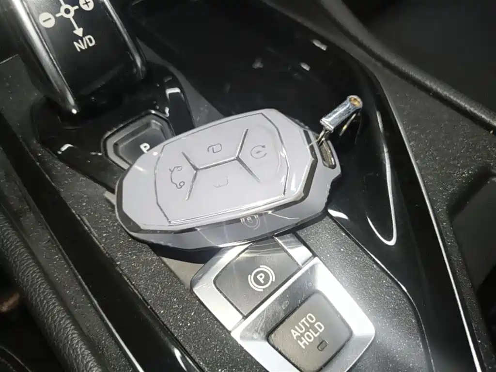 Lynk & Co 02 2018 1.5T DCT 2WD Power Pro Edition China V фото 9