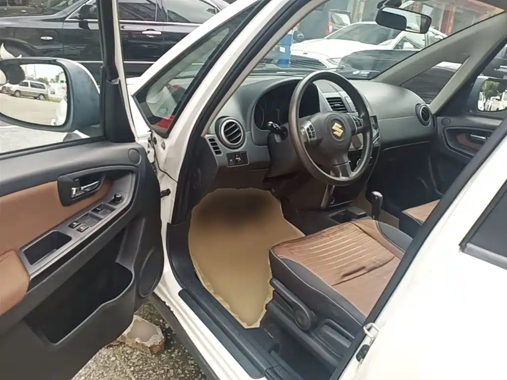 Suzuki SX4 2014 2013 1.6L Automatic Coolray