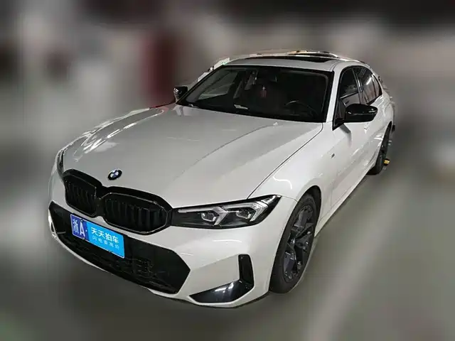 BMW 3 Series 2025 330Li M Sport Night Edition — фото 1