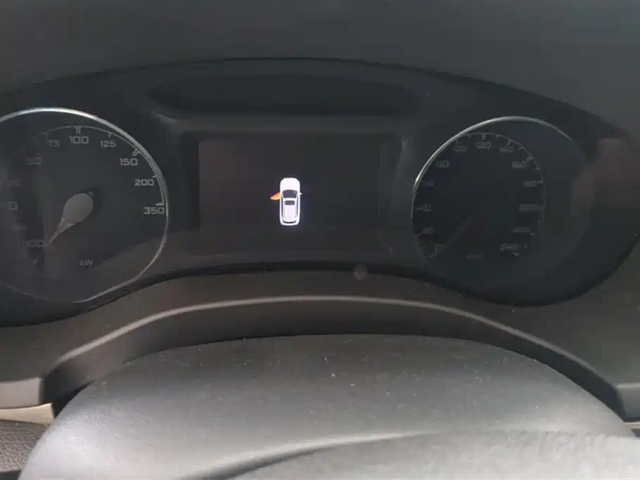 BYD Song New Energy 2017 Song DM 1.5TID Full-time 4WD Premium фото 14