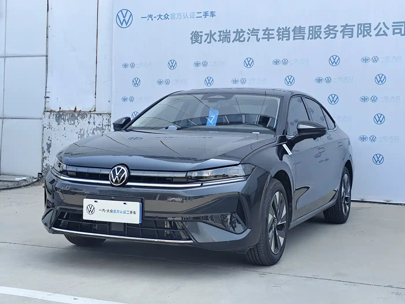 Volkswagen Sagitar 2025 300TSI DSG High-end Model фото 3