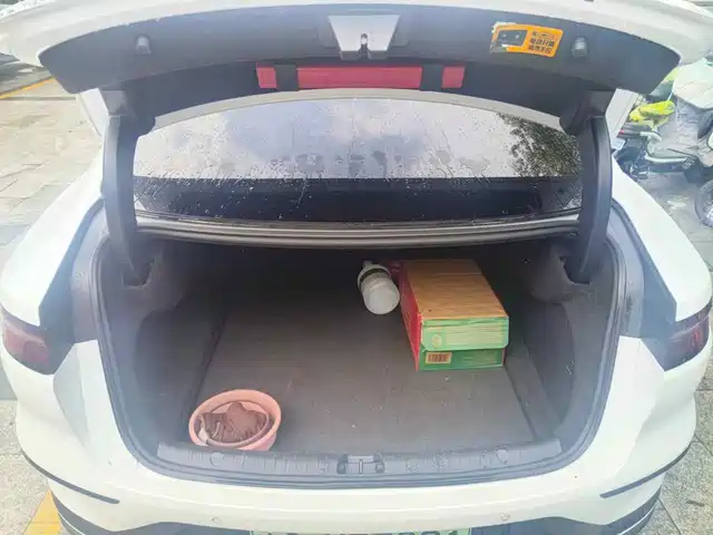 BYD Han 2022 DM-i 242KM Flagship — фото 5