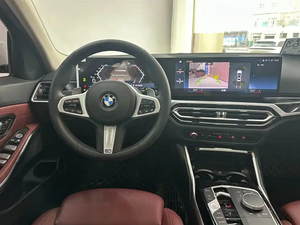 BMW 3 Series 2023 320Li M Sport Package фото 16