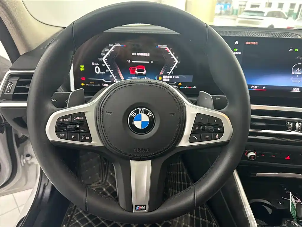 BMW 3 Series 2023 320Li M Sport Package фото 12