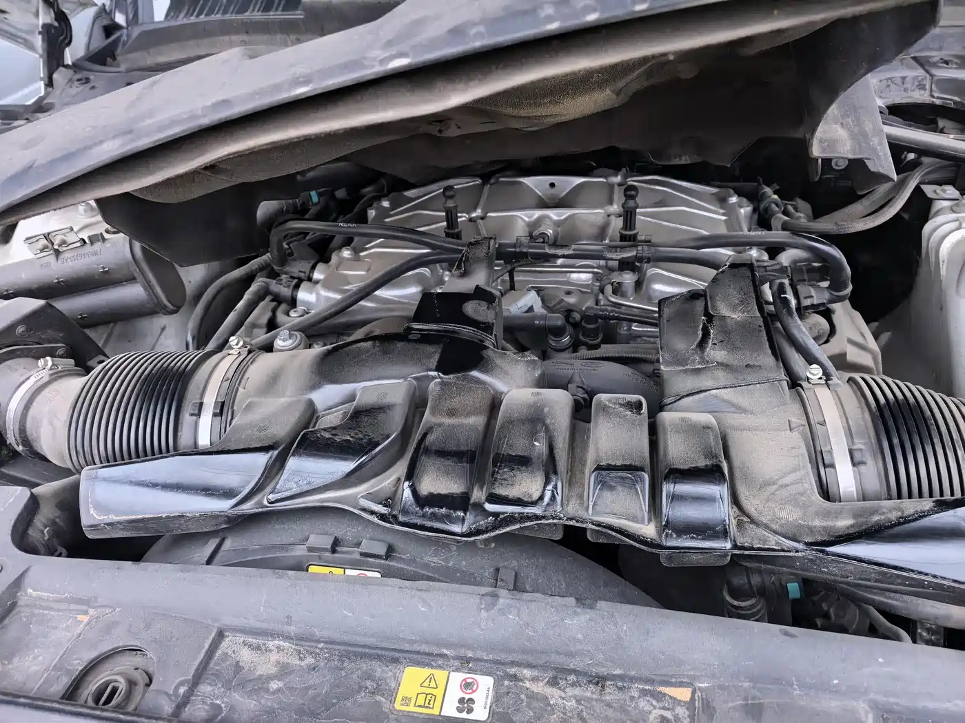 Land Rover Range Rover Sport 2016 Model 3.0 SDV6 HSE DYNAMIC фото 15