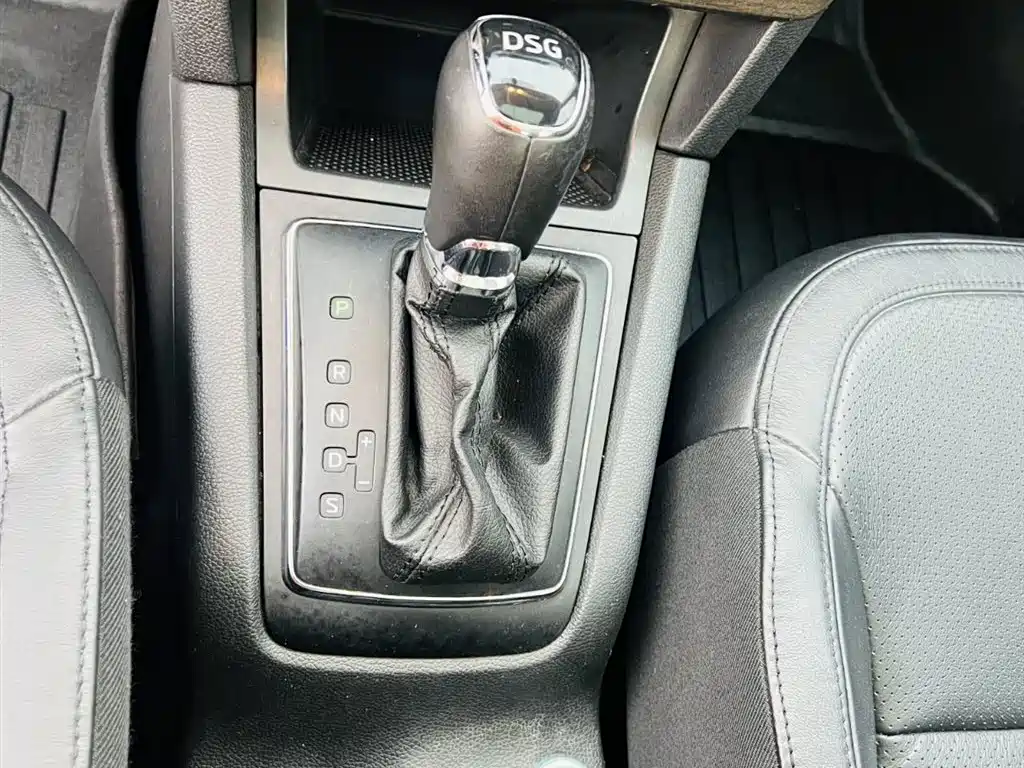 Škoda Yeti 2014 1.4TSI DSG Wild фото 25