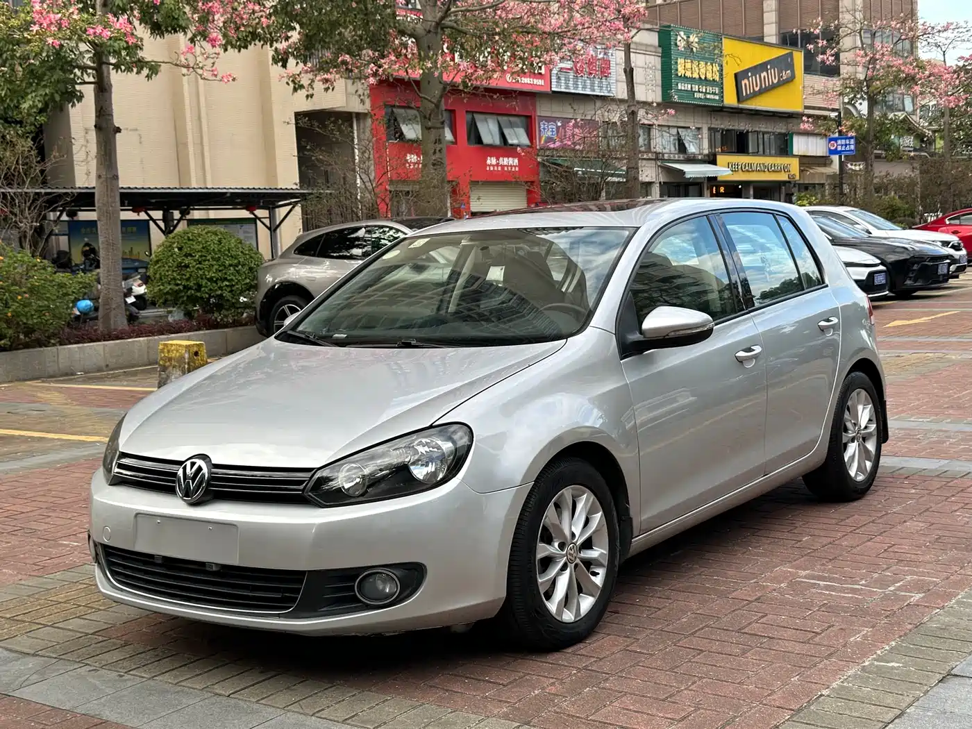 Volkswagen Golf 2011 1.4TSI Auto Comfort фото 2