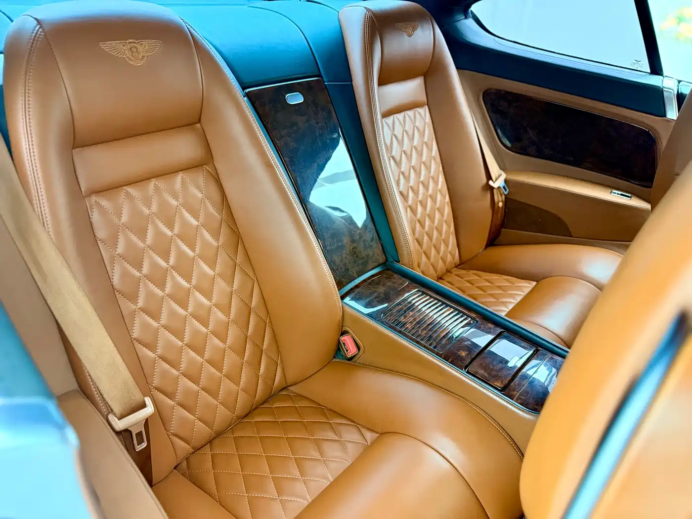 Bentley Continental фото 18