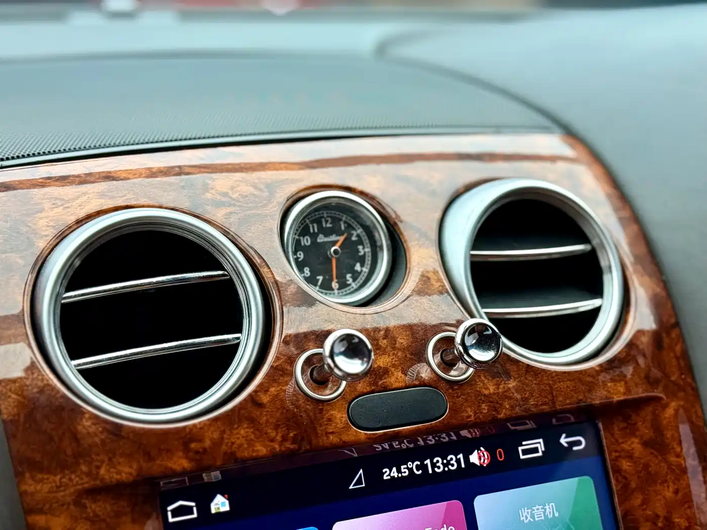 Bentley Continental фото 21