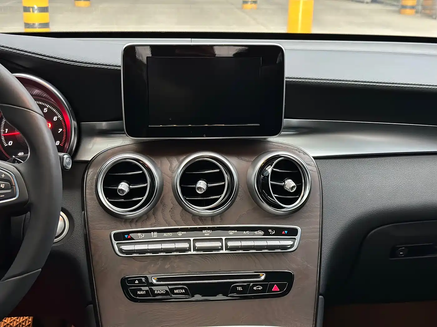 Mercedes-Benz GLC 2017 GLC 300 4MATIC Dynamic фото 13