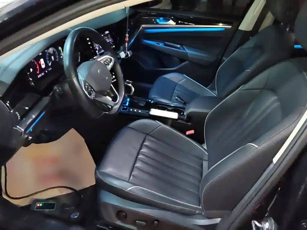 Volkswagen Passat 2022 330TSI Elite Edition фото 15