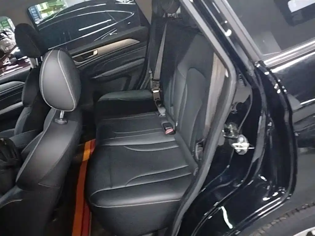 Haval M6 2023 PLUS 1.5T DCT Luxury Smart Connect фото 17