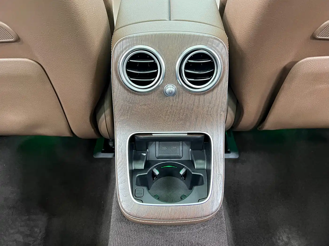 Mercedes-Benz E-Class 2021 E 300 L Premium фото 20