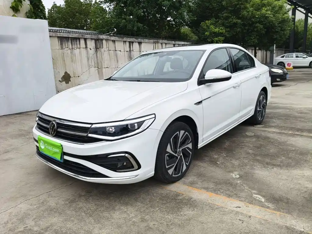 Volkswagen Bora 2024 2023 300TSI DSG Premium Edition