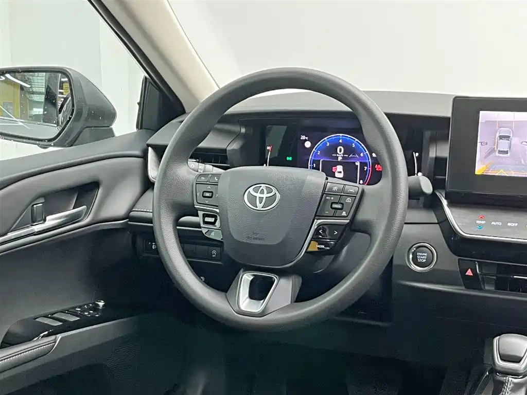 Toyota Camry 2026 2.0E Elite Edition фото 22