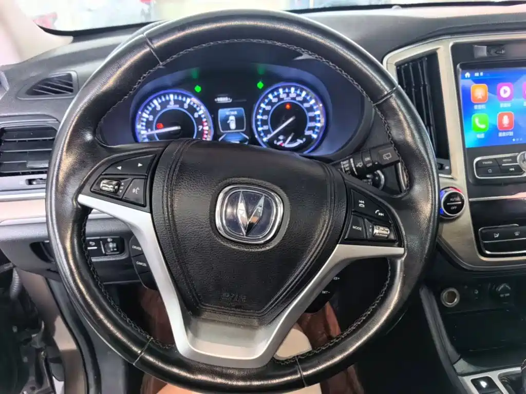 Changan CS95 2017 2017 2.0T FWD Zhiyuan Edition