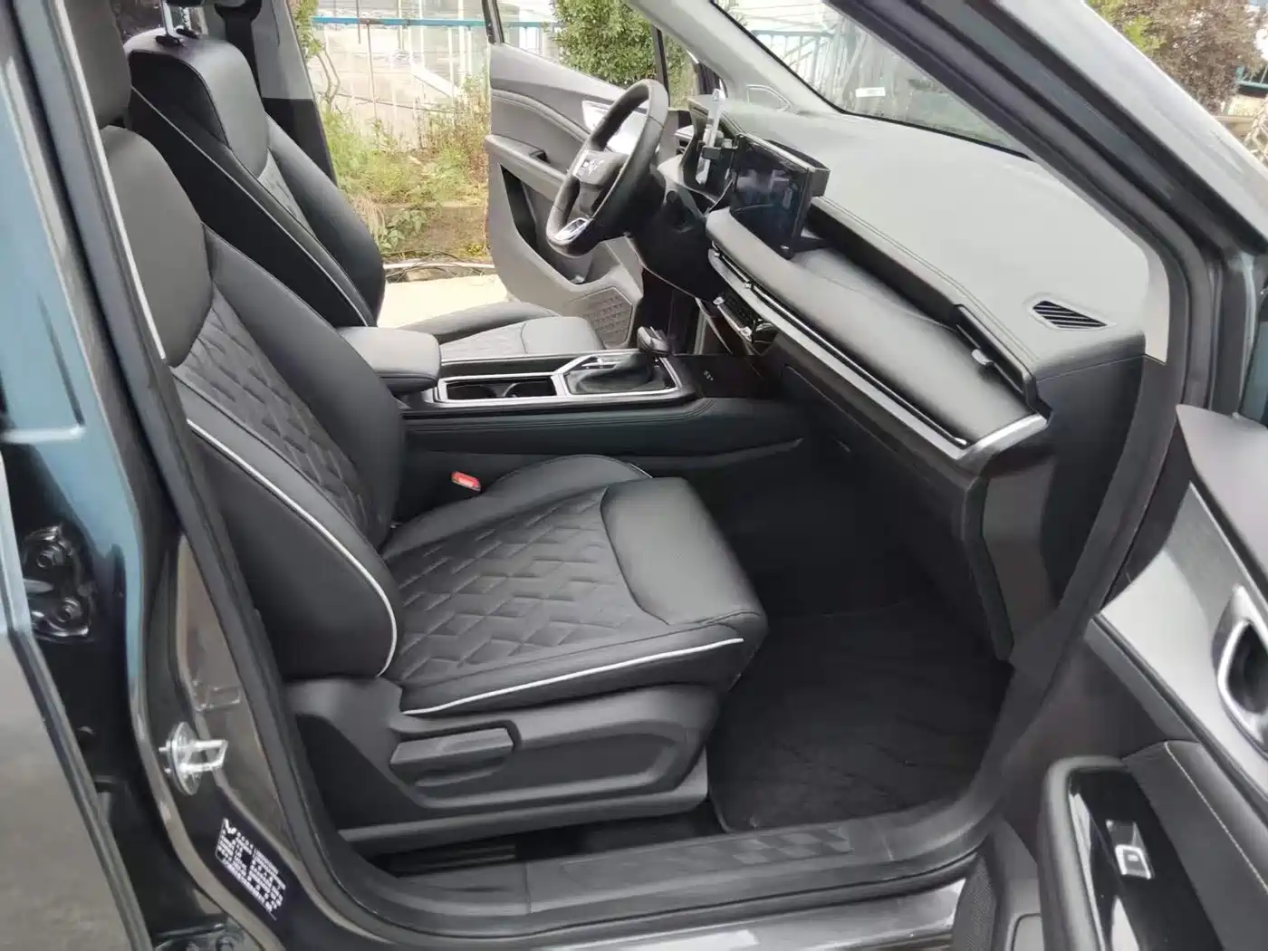 Wuling Motors Wuling Jiachen 2023 2022 1.5T CVT Exclusive Flagship Model